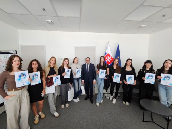 banner girls day 2025 600 | WebJET CMS